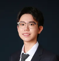 Headshot of Steven Ding